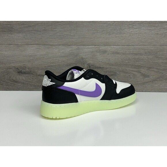 Nike Air Jordan 1 Low OG “Black Raspberry” Glow In The Dark Youth 6Y -HF0410 001 - Picture 9 of 10